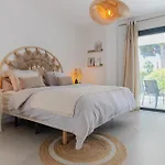 Wonderful Villa Near Beach With Mediterranean Views
