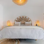 Wonderful Villa Near Beach With Mediterranean Views