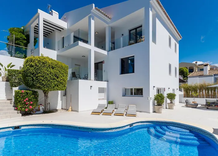 Wonderful Villa Near Beach With Mediterranean Views